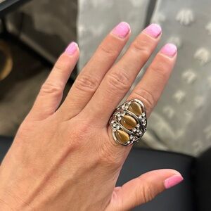 Elegant Silver and Gold Women's Ring